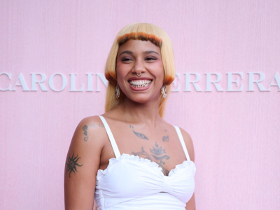 Tokischa sorprende en desfile de Carolina Herrera en Madrid