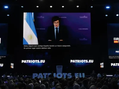 Milei califica el asesinato de Charlie Kirk como “odio y resentimiento de la izquierda”