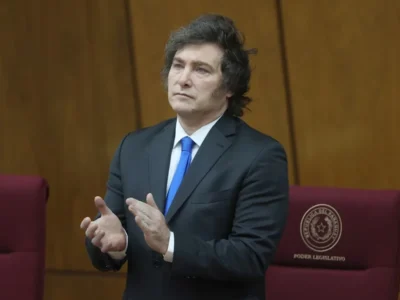 Milei elogia el crecimiento de Paraguay mientras critica la economía argentina