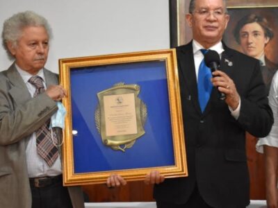 Hospitalizan al periodista y fotógrafo Onorio Montás tras ser hallado inconsciente por sus vecinos