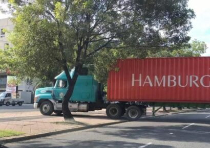 Digesett multa a 12 patanistas con sanciones de RD$100 mil por dejar remolques en vías y causar accidentes