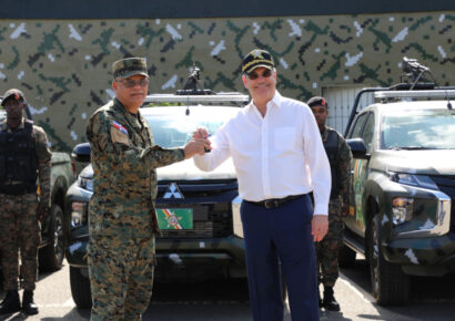 Abinader justifica aumento en compras de vehículos y ordena investigación para garantizar transparencia