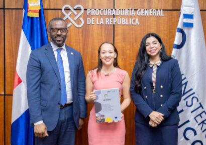 Procuradora general recibe comisión de Participación Ciudadana y destaca avances en lucha contra la corrupción