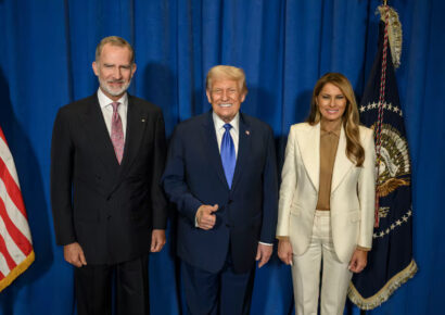 La Casa Blanca comparte imagen del saludo entre el rey Felipe VI y Donald Trump en Nueva York