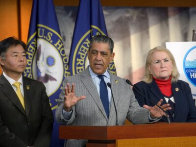 Congresistas acusan a Trump de desmantelar fondos educativos para minorías