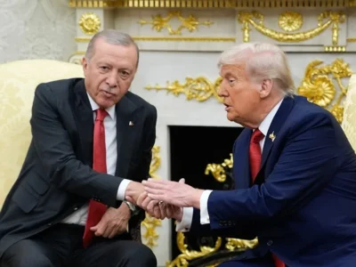 Trump insta a Turquía a dejar de comprar petróleo a Rusia y destaca su influencia en Ucrania y Siria