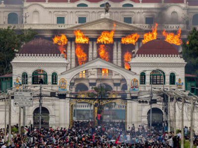 Nepal en crisis: 25 muertos, cárceles incendiadas y renuncia del primer ministro tras ola de protestas