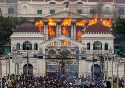 Nepal en crisis: 25 muertos, cárceles incendiadas y renuncia del primer ministro tras ola de protestas