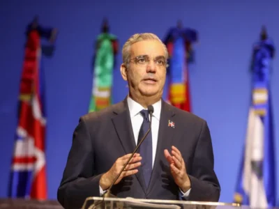 Abinader se reunirá con el CES para revisar propuestas sobre crisis haitiana