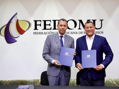 Indotel y Fedomu firman acuerdo para capacitar a autoridades municipales en telecomunicaciones e infraestructura