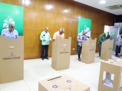 Fuerza del Pueblo celebra elecciones internas con masiva participación y ambiente de orden