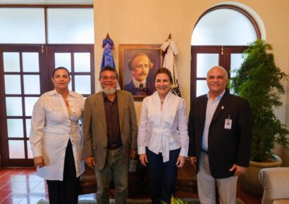 Director General de Museos, Carlos Andújar visita Palacio Consistorial y se reúne con Carolina Mejía