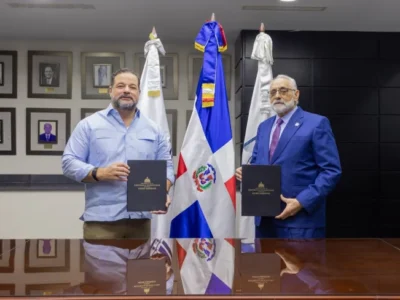 Medio Ambiente y Lidom se unen para convertir residuos en trofeos deportivos