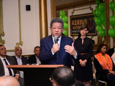 Leonel Fernández moviliza a la diáspora dominicana en Nueva Jersey