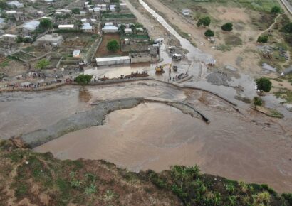 Inundaciones por desbordamiento del río Masacre paralizan zona fronteriza entre Haití y República Dominicana
