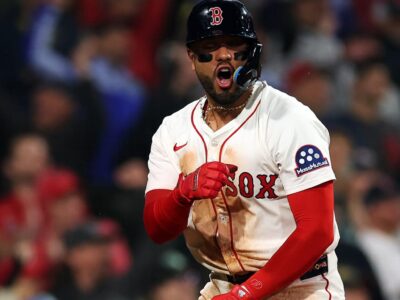 Carlos Narváez se consolida como líder defensivo en Boston y candidato a Novato del Año