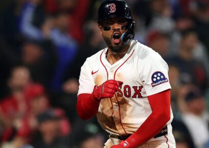 Carlos Narváez se consolida como líder defensivo en Boston y candidato a Novato del Año