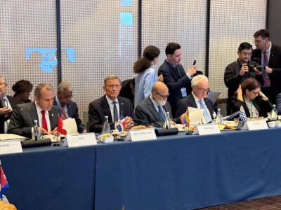 Canciller Roberto Álvarez impulsa en la ONU apoyo para fortalecer misión híbrida de la MSS