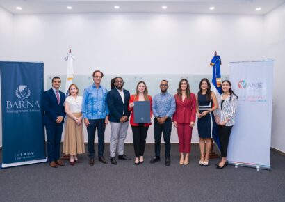 ANJE y BARNA firman alianza para impulsar formación ejecutiva de jóvenes empresarios