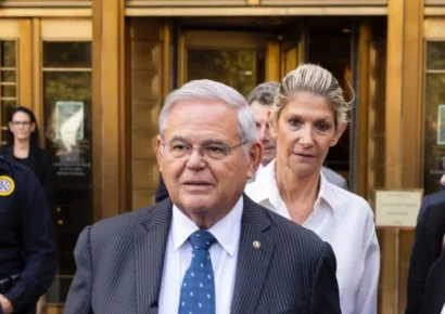 Esposa de exsenador Bob Menéndez condenada a 4 años y medio por sobornos