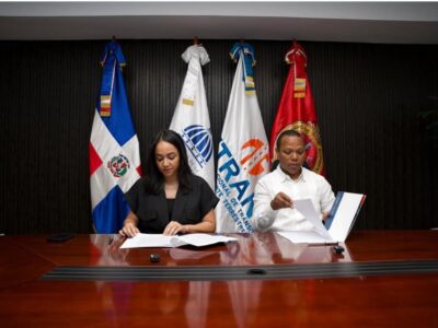 Ministra de Interior y Policía e INTRANT firman acuerdo estratégico para fortalecer seguridad ciudadana y vial en RD