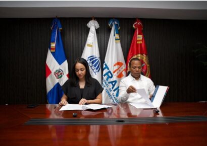 Ministra de Interior y Policía e INTRANT firman acuerdo estratégico para fortalecer seguridad ciudadana y vial en RD