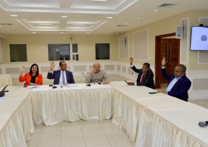 Comisión de Medio Ambiente del Senado respalda titulación en Salinas de Puerto Hermoso