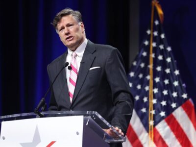 EE.UU. advierte que no otorgará visas a quienes promuevan odio tras asesinato de Charlie Kirk