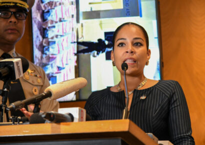 Embajada de EE.UU. evita dar detalles sobre incautación de 377 paquetes de cocaína en RD