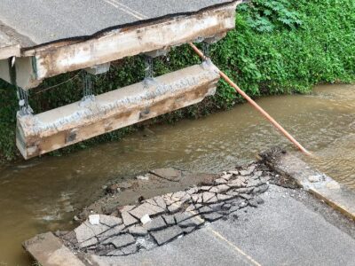 Autoridades reaccionan al colapso del puente en Monte Plata y activan plan de emergencia