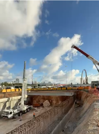 Avanza construcción del túnel en la Plaza de la Bandera con colocación de primera viga