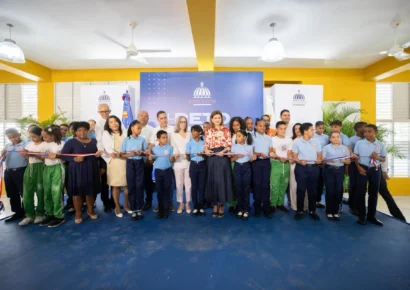 Vicepresidenta Raquel entrega 608 viviendas y nuevos centros educativos en el Gran Santo Domingo