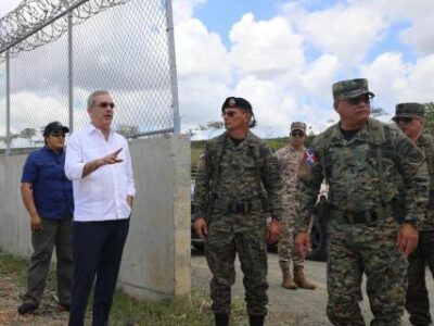 Abinader supervisará muro fronterizo en Dajabón y planta eléctrica en Manzanillo este viernes