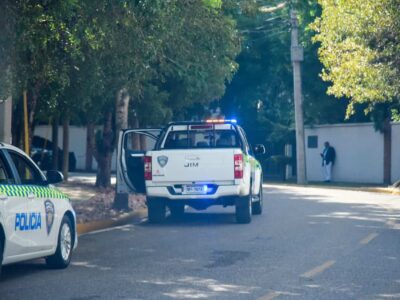 Abinader pasa la noche en la Casa Presidencial de Santiago