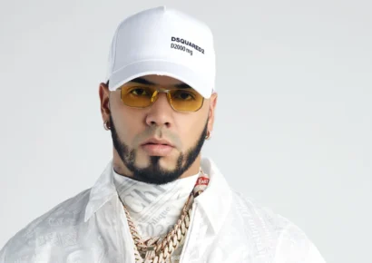 Anuel AA enfrenta demanda por agredir a un hombre en parque acuático Volcano Bay, Universal Orlando