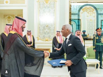 Embajador de RD en Arabia Saudita presenta Cartas Credenciales