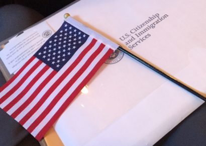 USCIS implementa nuevo examen de ciudadanía más extenso y exigente
