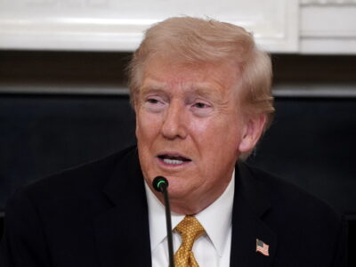 Trump niega envío de bombarderos cerca de Venezuela: “No, es falso”