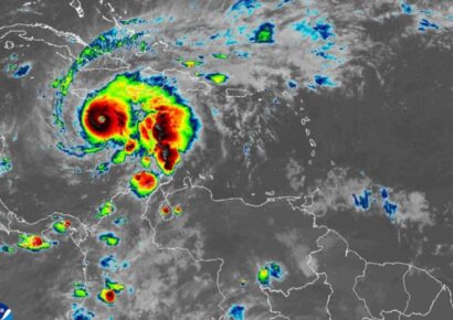 Huracán Melissa provoca nublados y lluvias en gran parte del país, advierte INDOMET