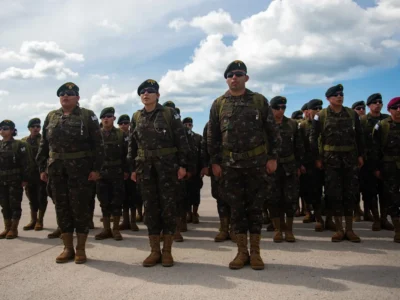 Guatemala prepara contingente militar para misión de seguridad de la ONU en Haití