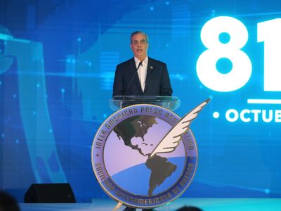 Abinader destaca a RD como referente regional en libertad de prensa