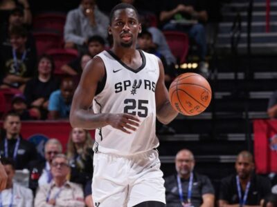 David Jones lidera a los Spurs y mantiene su invicto en pretemporada ante Utah