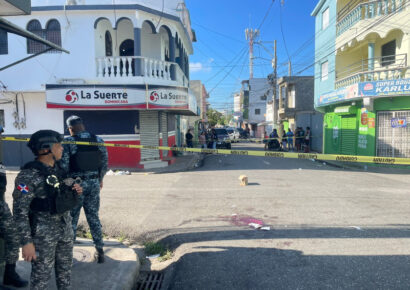 Teteo termina en tragedia: dos muertos y varios heridos en Santiago