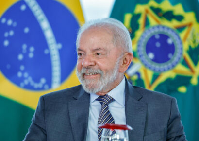 Lula cumple 80 años y se convierte en el primer presidente octogenario de Brasil