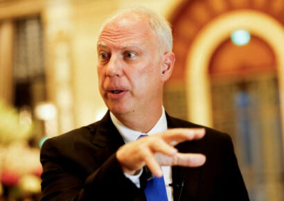 Asesor económico de Putin viaja a EEUU para reducir sanciones de Trump contra Rusia