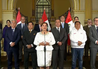 Dina Boluarte reaparece tras su destitución, pero su mensaje es interrumpido mientras José Jerí asume la presidencia del Perú