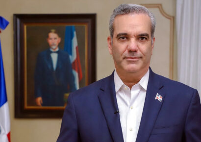 Abinader viaja a México para asistir a la boda del hijo de su hermana Rita