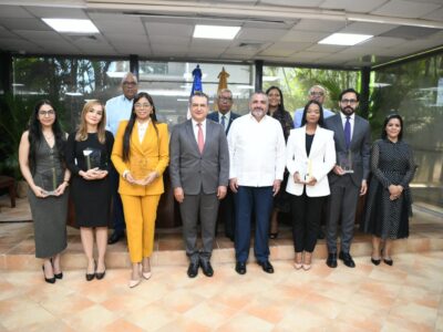 JCE presenta compendio de ensayos del Tercer Concurso Nacional “Democracia e Identidad 2024”