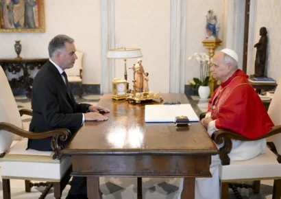 El papa León XIV planea visitar Uruguay y posiblemente Argentina en 2026, confirma el presidente Yamandú Orsi