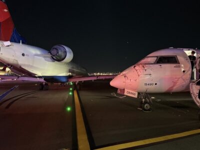 Dos aviones de Delta colisionan en pista de LaGuardia y provocan evacuación de pasajeros